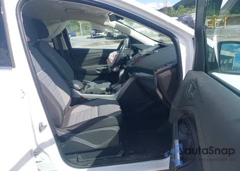 2013 Ford Escape Se z USA, uszkodzony, nr VIN 1FMCU9GX1DUB09487